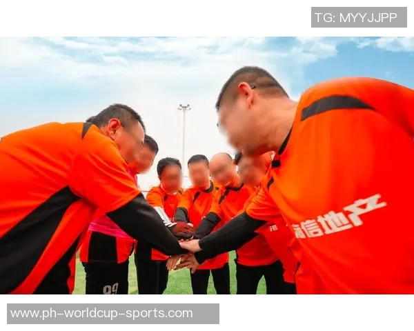 天下足球铃声响起激情四溢球迷齐聚共庆足球盛宴的美好时刻 天下足球铃声响起激情四溢球迷齐聚共庆足球盛宴的美好时刻